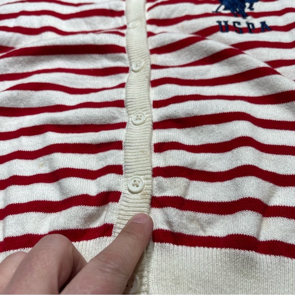 US Polo Assn- Vintage Red and White Striped Cardigan. Size Medium. - Picture 8 of 8